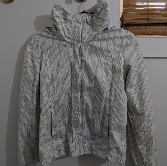 Bench coat- small - Picture 2 of 2